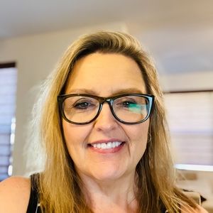 Meet your Posher, Posh